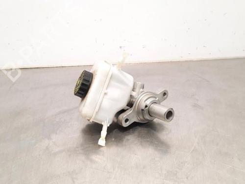 Used Brake master cylinder BMW 4 Coupe (F32, F82) 435 i xDrive (306 hp) 23584379