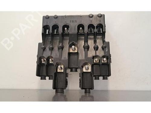 Used Fuse box MERCEDES-BENZ SPRINTER 3,5-t Van (B907, B910) 315 CDI RWD (907.631, 907.633, 907.635, 907.637) (150 hp) 26146243