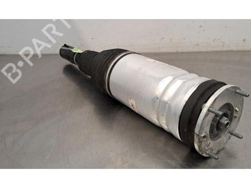 Used Right front shock absorber LAND ROVER RANGE ROVER SPORT II (L494) 3.0 SDV6 4x4 (306 hp) 29700969