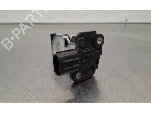 luftmassemaler-lexus-ux-_aa1_-_ah1_-_ma1_-2018-33165456 main image