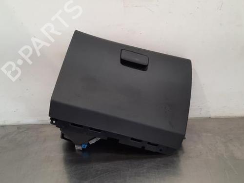 Used Glove box MERCEDES-BENZ CLA Shooting Brake (X117) CLA 200 CDI / d (117.908) (136 hp) 23596419