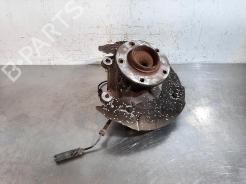 Used Right front steering knuckle BMW 1 (E87) 116 d (116 hp) 23619400