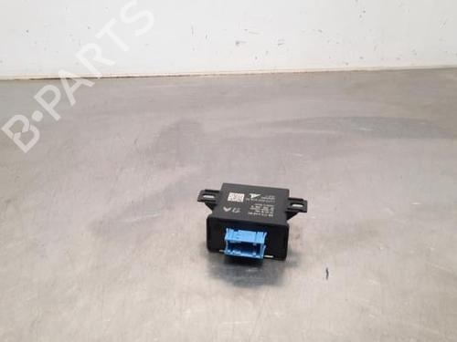 Used Electronic module PEUGEOT 308 II (LB_, LP_, LW_, LH_, L3_) 1.2 THP 130 (131 hp) 23583238