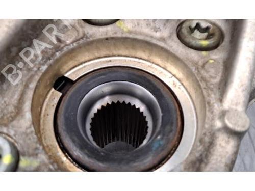 Left front steering knuckle KIA SPORTAGE V (NQ5) 1.6 T-GDi Plug-in Hybrid AWD | BP28526228M25 