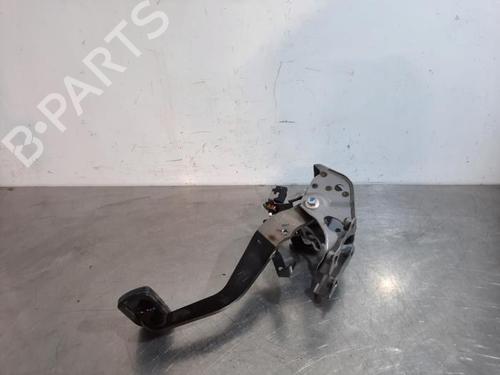 Break pedal TOYOTA YARIS (_P13_) 1.5 Hybrid (NHP130_, NHP130) | BP23579136I19 