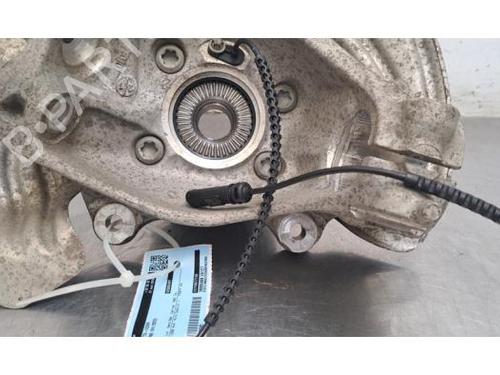 Used Right front steering knuckle Right front steering knuckle BMW 3 Touring (G21, G81) 320 e Plug-in-Hybrid xDrive (204 hp) 36772731 36772731