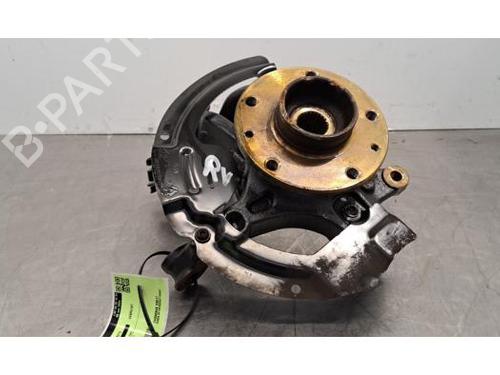 Used Right front steering knuckle Right front steering knuckle RENAULT MEGANE IV Grandtour (K9A/M/N_) 1.5 Blue dCi 115 (K9A6) (116 hp) 30806897 30806897