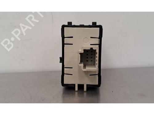 Switch RENAULT MEGANE IV Hatchback (B9A/M/N_) 1.6 E-TECH 160 (B9NH) | BP29871825I30