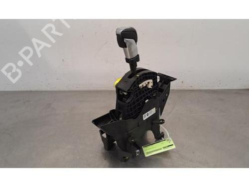 Used Gear lever NISSAN JUKE (F16_) DIG-T 117 (117 hp) 29879460