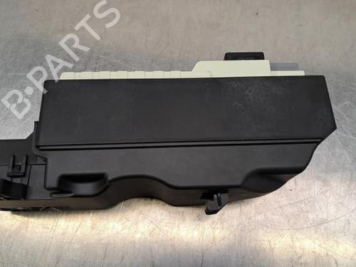 Fuse box JAGUAR XE (X760) 2.0 D | BP21674371E1 