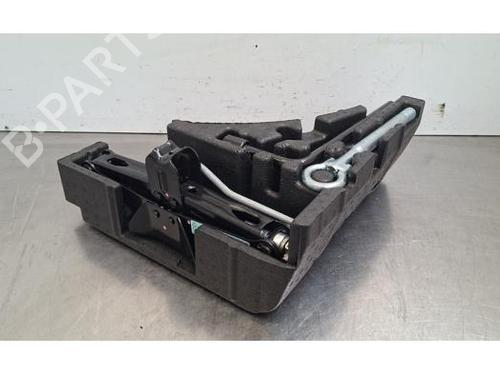Jack Kit Jack Kit PEUGEOT 2008 II (UD_, US_, UY_, UJ_, UR_, UC_) 1.2 Hybrid 136 (URHPYC, USHPY) (136 hp) 35777923 35777923