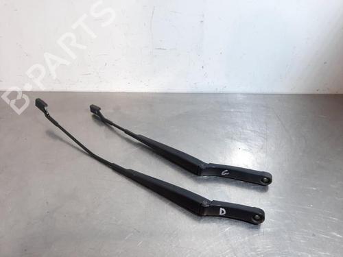 Used Front windshield wiper arm SEAT IBIZA IV ST (6J8, 6P8) 1.2 TSI (105 hp) 19632273