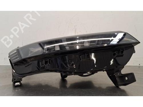 Used Right headlight Right headlight RENAULT MEGANE E-TECH SUV EV60 (BNJ1) (218 hp) 40284768 40284768
