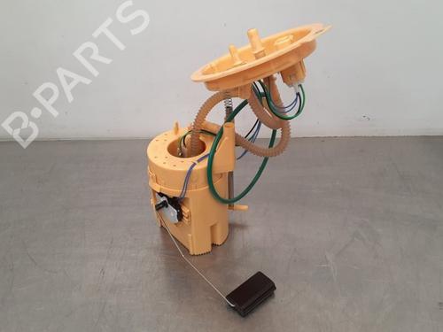 Pompe à carburant BMW X4 (F26) xDrive 20 d (190 hp) 15039657