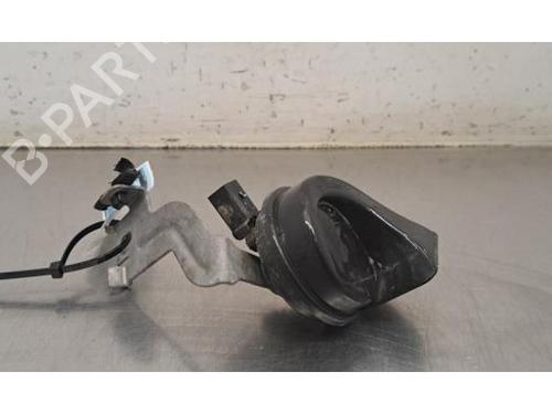 horn-vw-golf-viii-cd1-da1-2019-34268877 main image