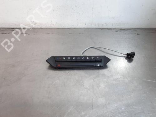 Used Climate control Climate control DACIA DUSTER (PYM_, PYN_) 1.6 HYBRID 140 (141 hp) 36145981 36145981