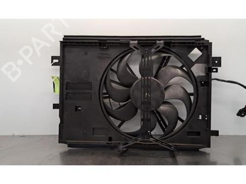 Used Radiator fan PEUGEOT 308 III (FB_, FH_, FP_, F3_, FM_) BlueHDi 130 (FBYHZL, FBYHZT) (131 hp) 30501278