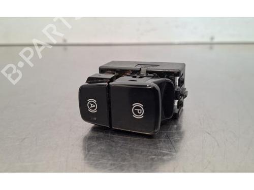 switch-volvo-xc40-536-2017-33612505 main image