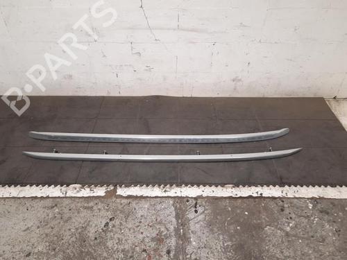 Used Roof bar RENAULT MEGANE IV Grandtour (K9A/M/N_) 1.5 Blue dCi 115 (K9A6) (116 hp) 30530822