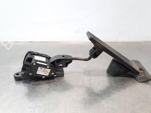 Used Pedal HYUNDAI ix35 (LM, EL, ELH) 1.7 CRDi (116 hp) 17112251