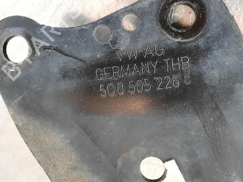 Right rear suspension arm SKODA OCTAVIA III Combi (5E5, 5E6) 2.0 TDI / TDI RS 4x4 | BP10880861M15 
