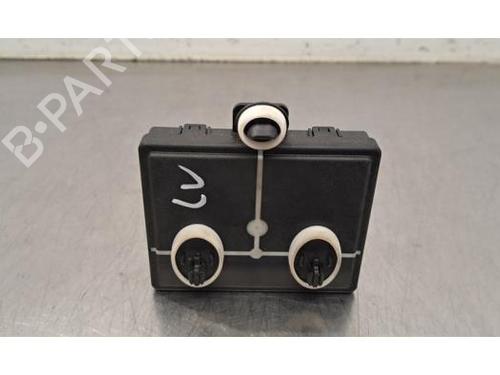 Used Electronic module PEUGEOT 308 III (FB_, FH_, FP_, F3_, FM_) BlueHDi 130 (FBYHZL, FBYHZT) (131 hp) 32660946