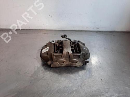 Used Right front brake caliper Right front brake caliper ALFA ROMEO GIULIA (952_) 2.2 D (952AGA250, 952AGM250, 952ASM2, 952ASA2) (136 hp) 33277688 33277688