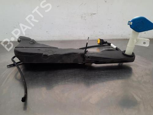 Used Windscreen washer tank PEUGEOT 308 III (FB_, FH_, FP_, F3_, FM_) PureTech 130 (FPHNSL, FPHNST) (131 hp) 23610140