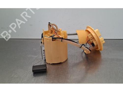 Used Fuel pump Fuel pump LAND ROVER RANGE ROVER VELAR (L560) 3.0 D300 MHEV 4x4 (300 hp) 33753082 33753082