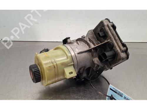 Used Steering pump Steering pump OPEL VIVARO B Van (X82) 1.6 CDTI (05) (90 hp) 33247780 33247780