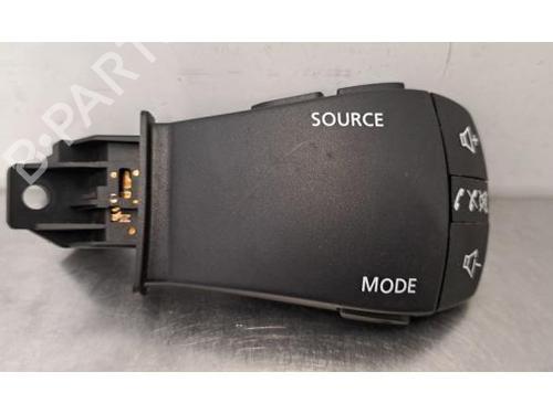 Used Switch RENAULT EXPRESS Box Body/MPV 1.3 TCe 100 (F6MA) (102 hp) 30187526