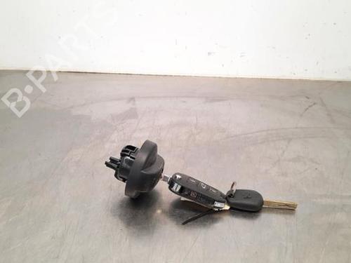 Used Fuel cap PEUGEOT EXPERT Van (V_) 2.0 BlueHDi 120 (122 hp) 23583388