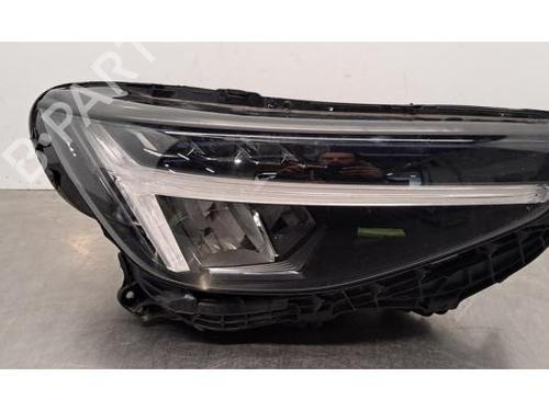 Used Right headlight VOLVO EX40 (536) EV (238 hp) 30806861