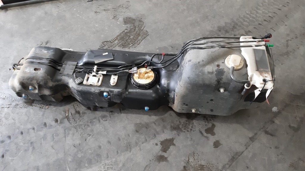 GRABENPARTS Radiator Expansion Overflow Tank For Renault Master III 2.3 DCI 2010+ – 217100015R – Leak Tested – Made In Turkey