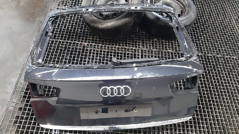 Ouvre-porte De Hayon Audi A6 4G Avant Avec Caméra De Recul - Référence 5N0827566M - Occasion