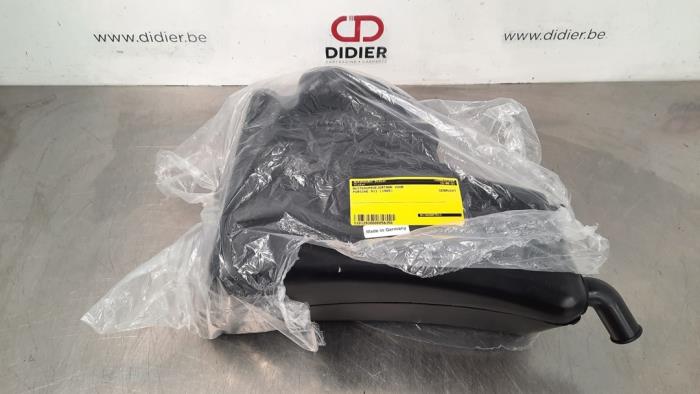 Windscreen washer tank – Porsche 911 3.0 SC Carrera (1977-1980)