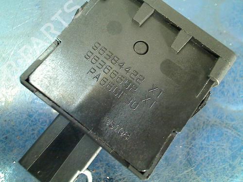 Switch PEUGEOT 1007 (KM_) 1.4 | BP13039890I30