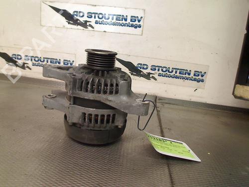 Used Alternator TOYOTA YARIS (_P13_) 1.3 (NSP130_, NSP130) (99 hp) 25724512