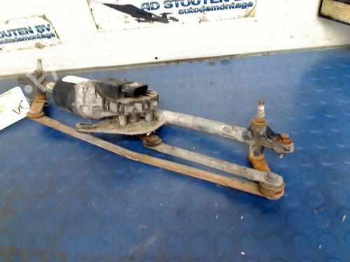 Used Front wipers mechanism FIAT FIORINO Box Body/MPV (225_) 1.3 D Multijet (225BXD1A, 225BXB1A, 225BXB11) (75 hp) 23146023