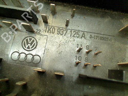 Fuse box SEAT LEON (1P1) 1.9 TDI | BP11305733E1