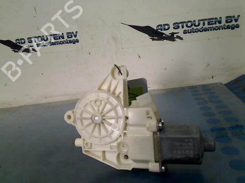 Used Right front window motor MERCEDES-BENZ B-CLASS Sports Tourer (W246, W242) B 220 CDI / d (246.203) (170 hp) 17528613