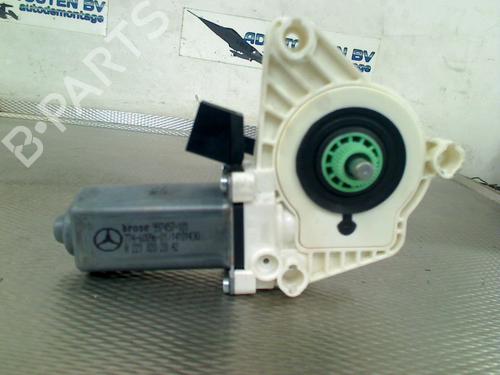 Used Right front window motor MERCEDES-BENZ S-CLASS (W221, V221) S 350 BlueTec (221.026, 221.126) (258 hp) 30901771