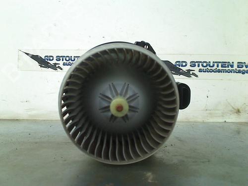 Heater blower motor TOYOTA YARIS (_P13_) 1.0 (KSP130_, KSP130) | BP21078997M62 