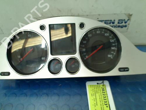 Used Instrument cluster Instrument cluster 12111772 12111772