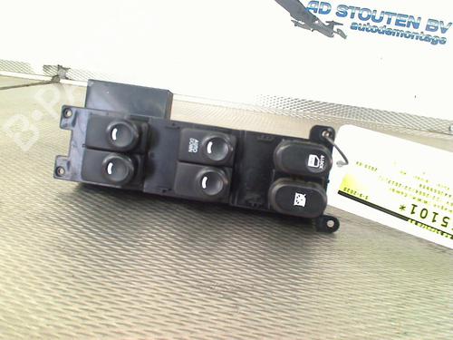 Used Left front window switch Left front window switch HYUNDAI i30 Estate (FD) 1.4 (109 hp) 34715065 34715065