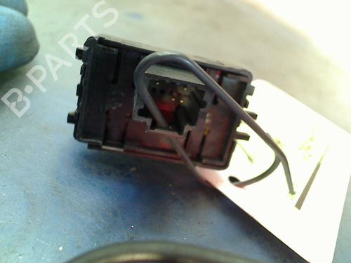 Switch RENAULT MEGANE IV Hatchback (B9A/M/N_) 1.5 dCi 110 (B9A3) | BP13560557I30 