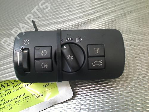 Interruttore luci VOLVO V70 III (135) 2.0 GDI (214 hp) 32041247