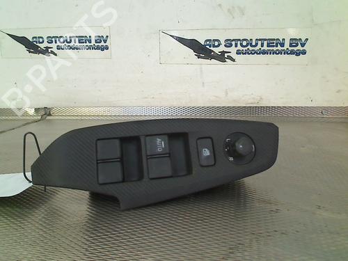 Used Left front window switch Left front window switch MAZDA 3 (BM, BN) 2.0 (120 hp) 33771106 33771106