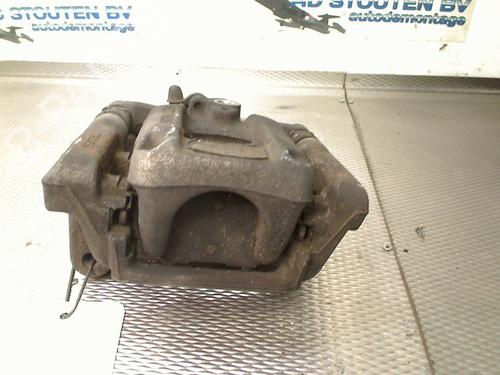 Venstre bremsekaliber bag PEUGEOT 3008 II SUV (MC_, MR_, MJ_, M4_) 1.2 THP/ PureTech 130 (MRHNSM, MRHNSU, MRHNSJ, MRHNYW,... (131 hp) 31335763