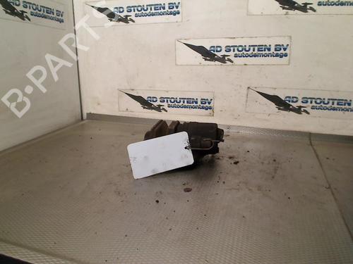 Remklauw rechts voor VW UP! (121, 122, BL1, BL2, BL3, 123) 1.0 (60 hp) 31045873